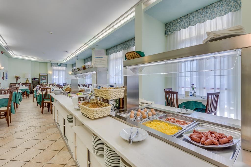 Austria Hotel 3*